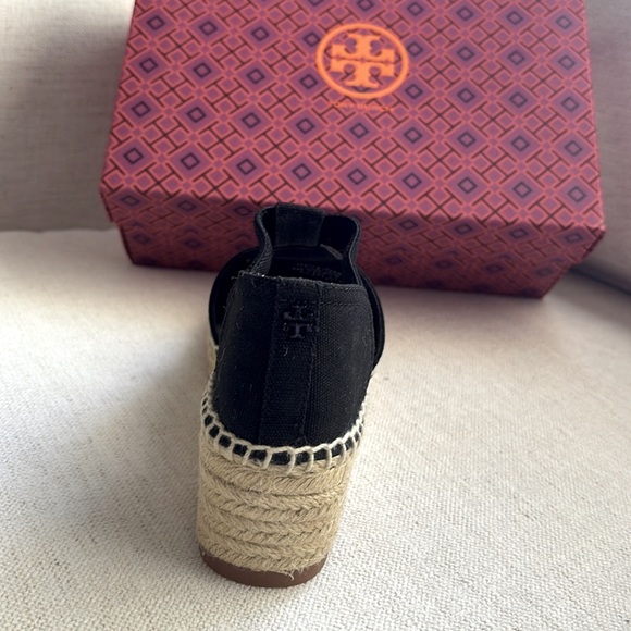 Tory Burch Perfect Black Espadrille Sandals. Size 8. New With All Packaging. - Picture 6 of 13